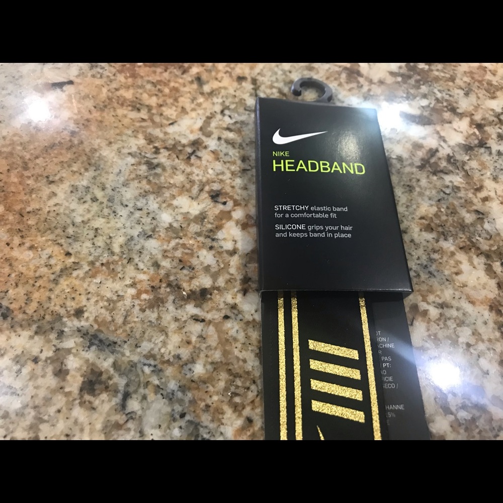 New Nike headband one size fits all gold/black - Picture 3 of 6